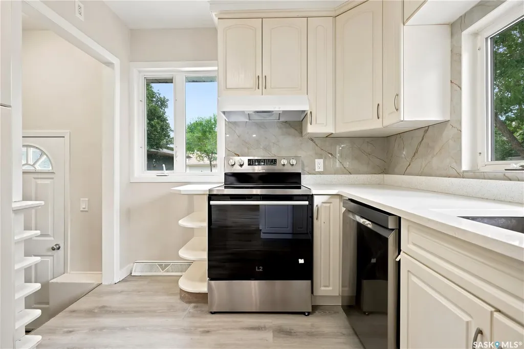 2819 Montreal Crescent Regina SK S4P 2W6