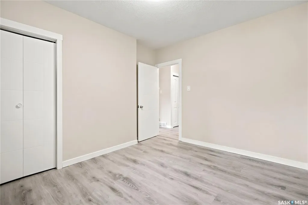 2819 Montreal Crescent Regina SK S4P 2W6