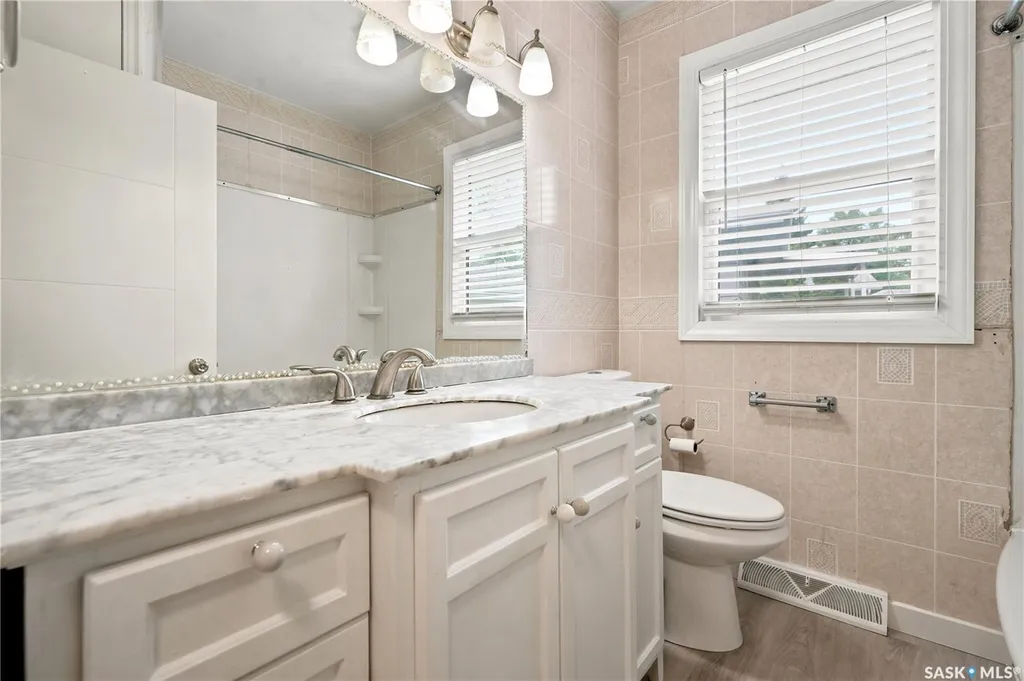 2819 Montreal Crescent Regina SK S4P 2W6