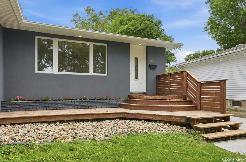 2819 Montreal Crescent Regina SK S4P 2W6