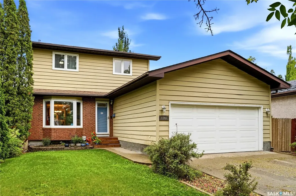 1107 Ferguson Crescent Regina SK S4N 6W1