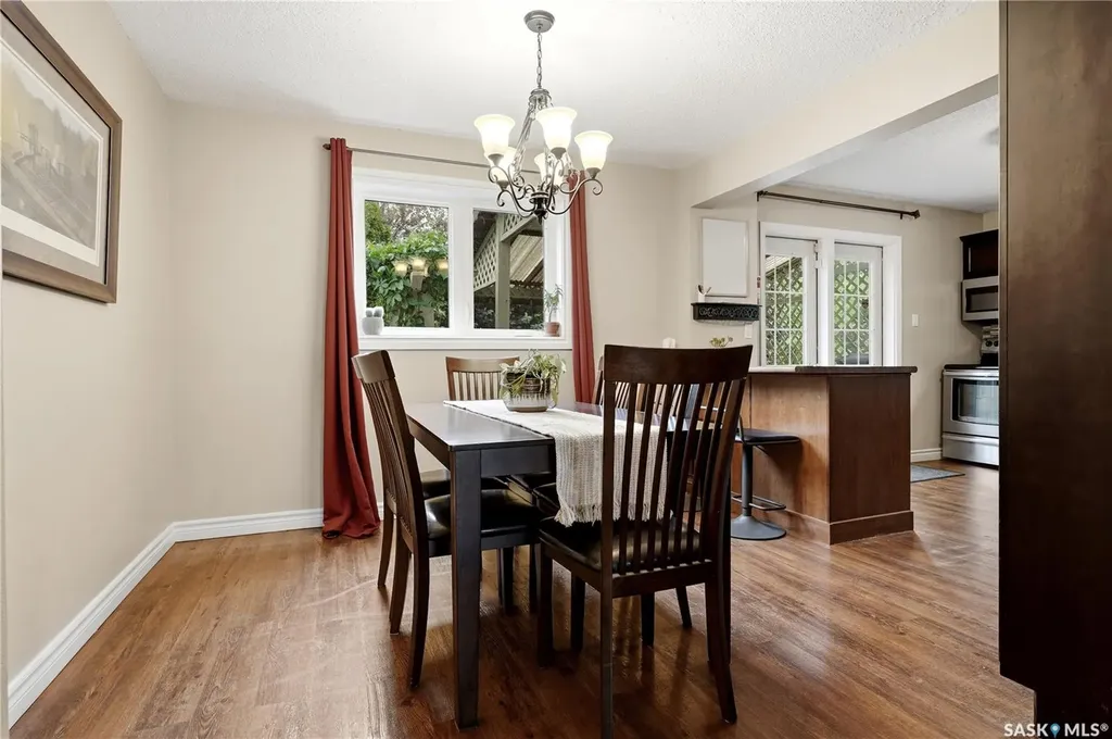 1107 Ferguson Crescent Regina SK S4N 6W1