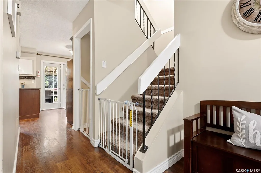 1107 Ferguson Crescent Regina SK S4N 6W1