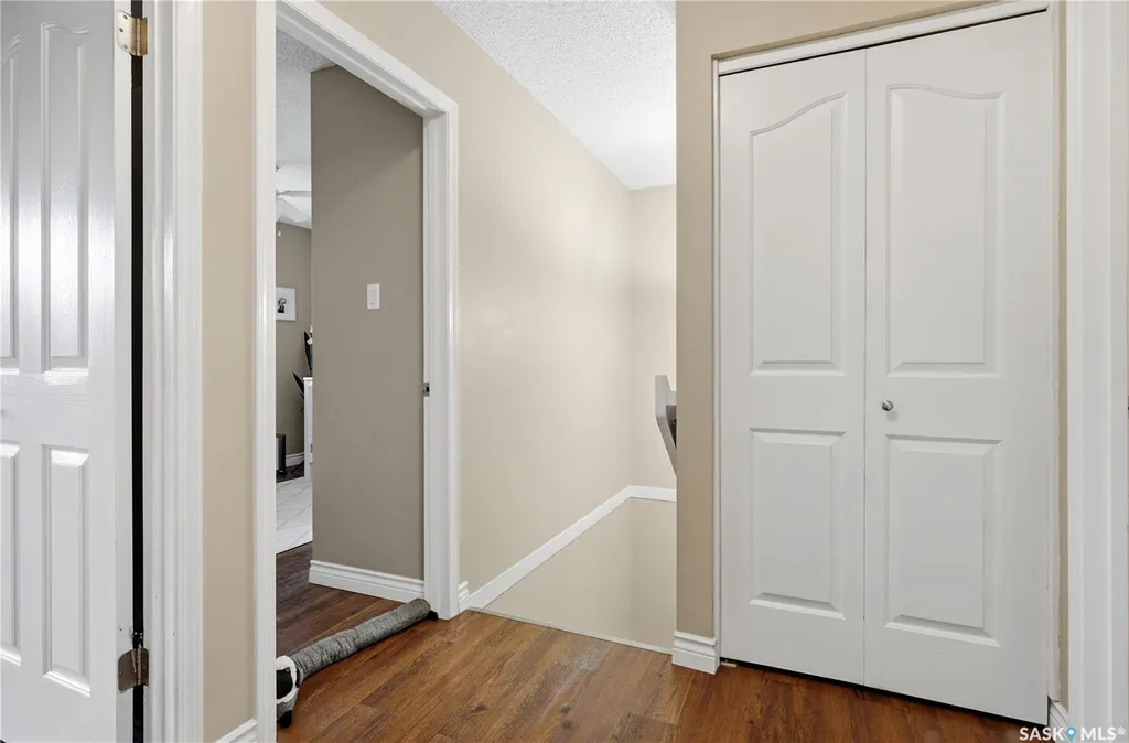 1107 Ferguson Crescent Regina SK S4N 6W1
