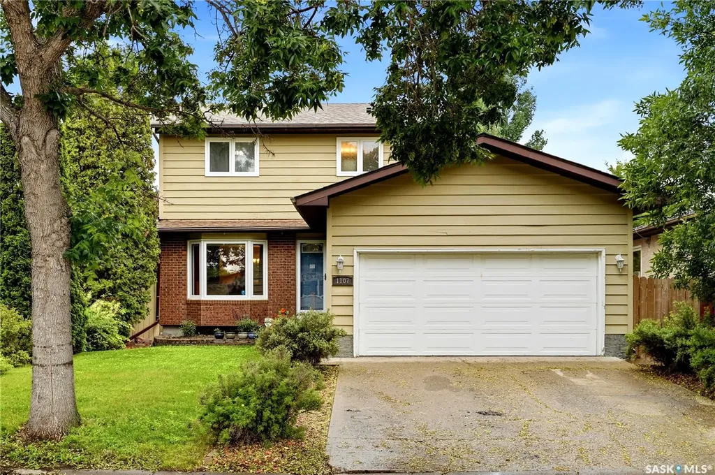 1107 Ferguson Crescent Regina SK S4N 6W1