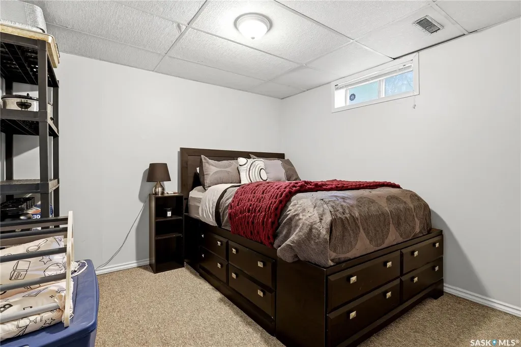 1107 Ferguson Crescent Regina SK S4N 6W1