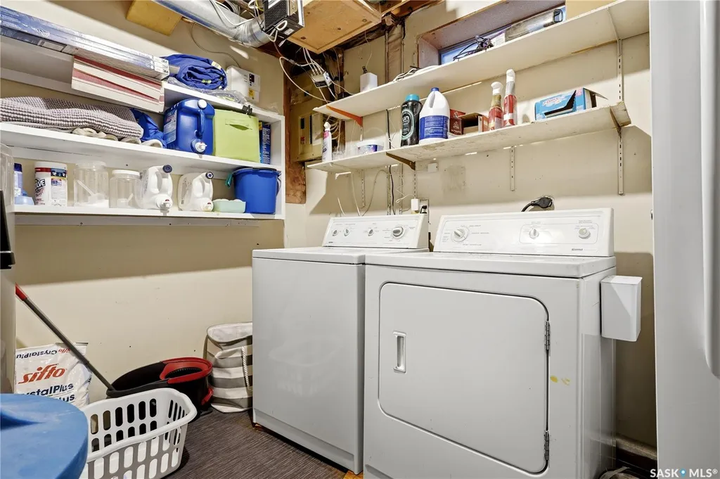 1107 Ferguson Crescent Regina SK S4N 6W1