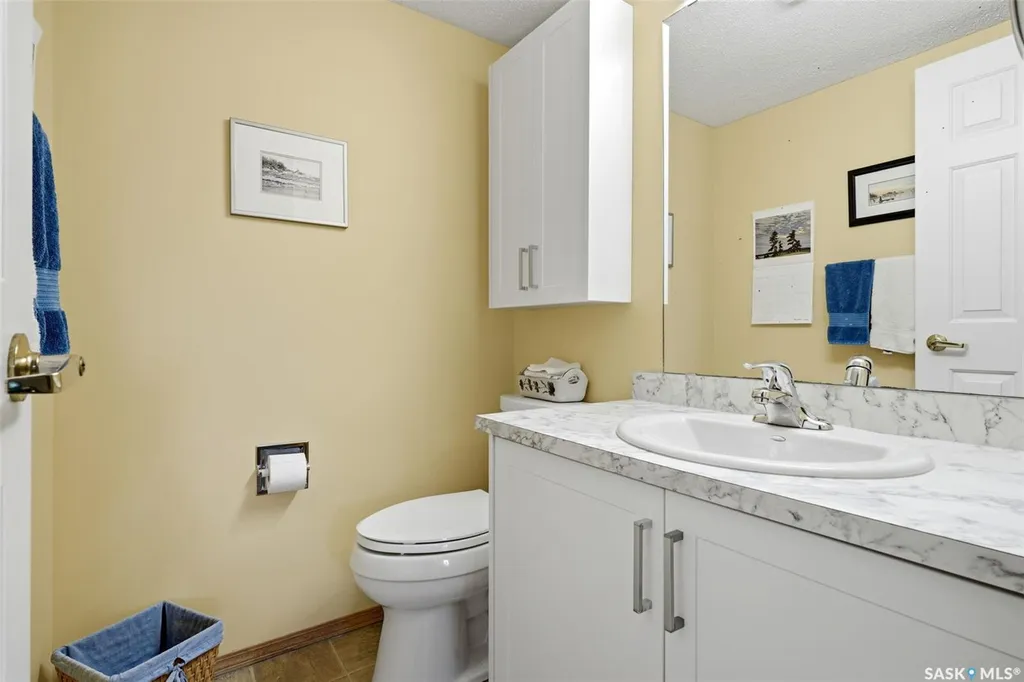 960 Assiniboine Avenue E Regina SK S4V 2P8