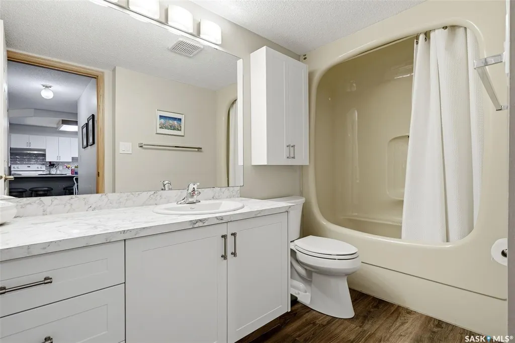 960 Assiniboine Avenue E Regina SK S4V 2P8