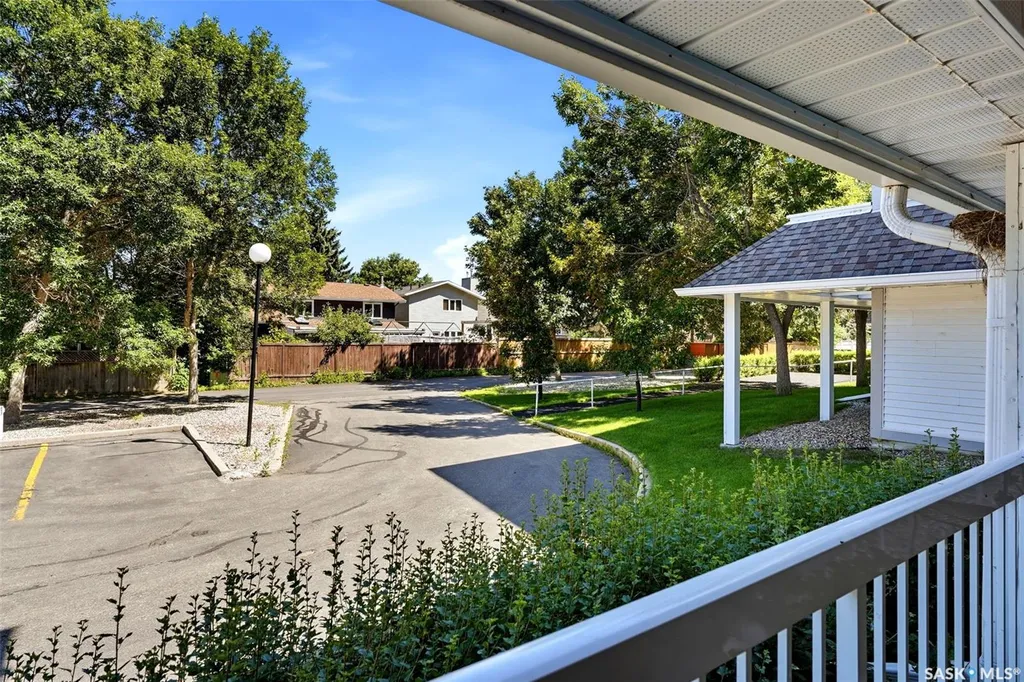 960 Assiniboine Avenue E Regina SK S4V 2P8