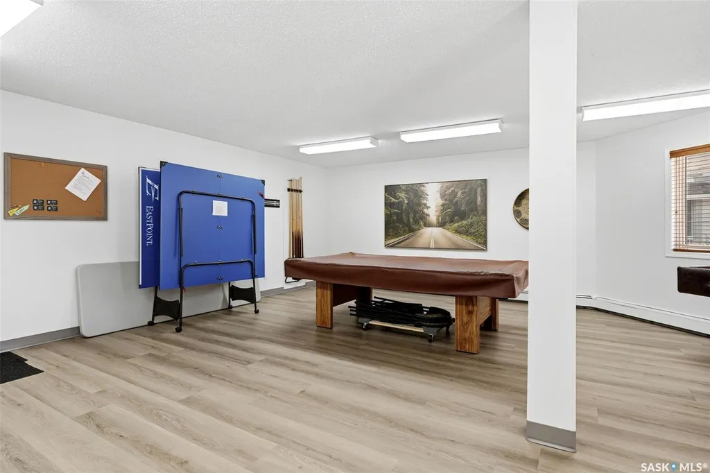 960 Assiniboine Avenue E Regina SK S4V 2P8