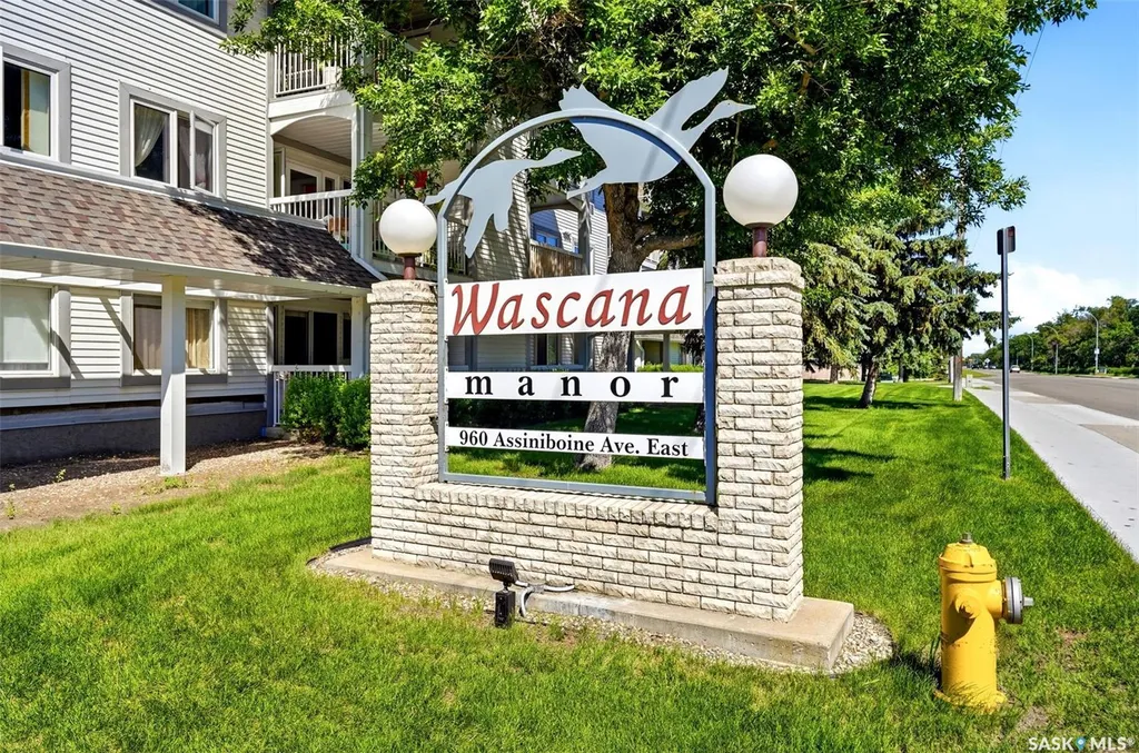 960 Assiniboine Avenue E Regina SK S4V 2P8