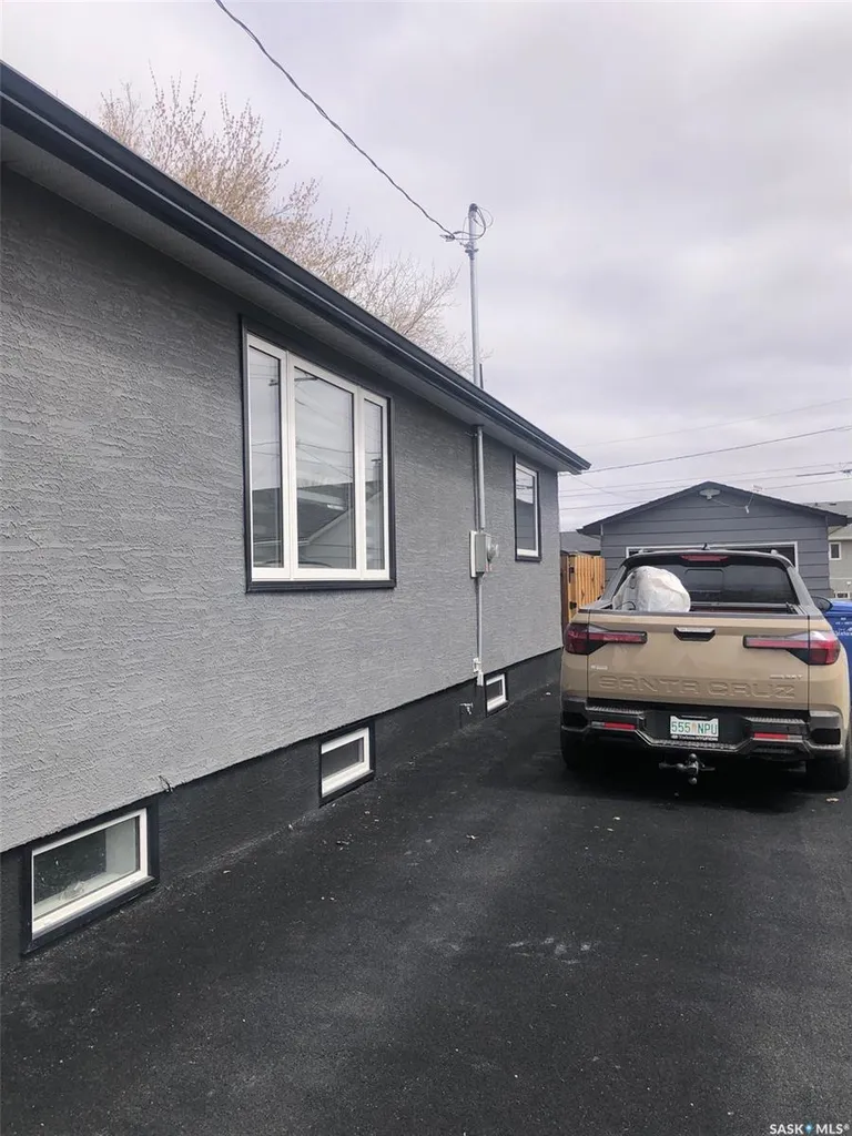 317 Maple Avenue Yorkton SK S3N 1W9