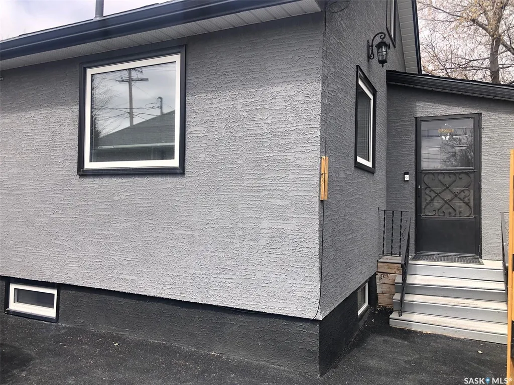 317 Maple Avenue Yorkton SK S3N 1W9