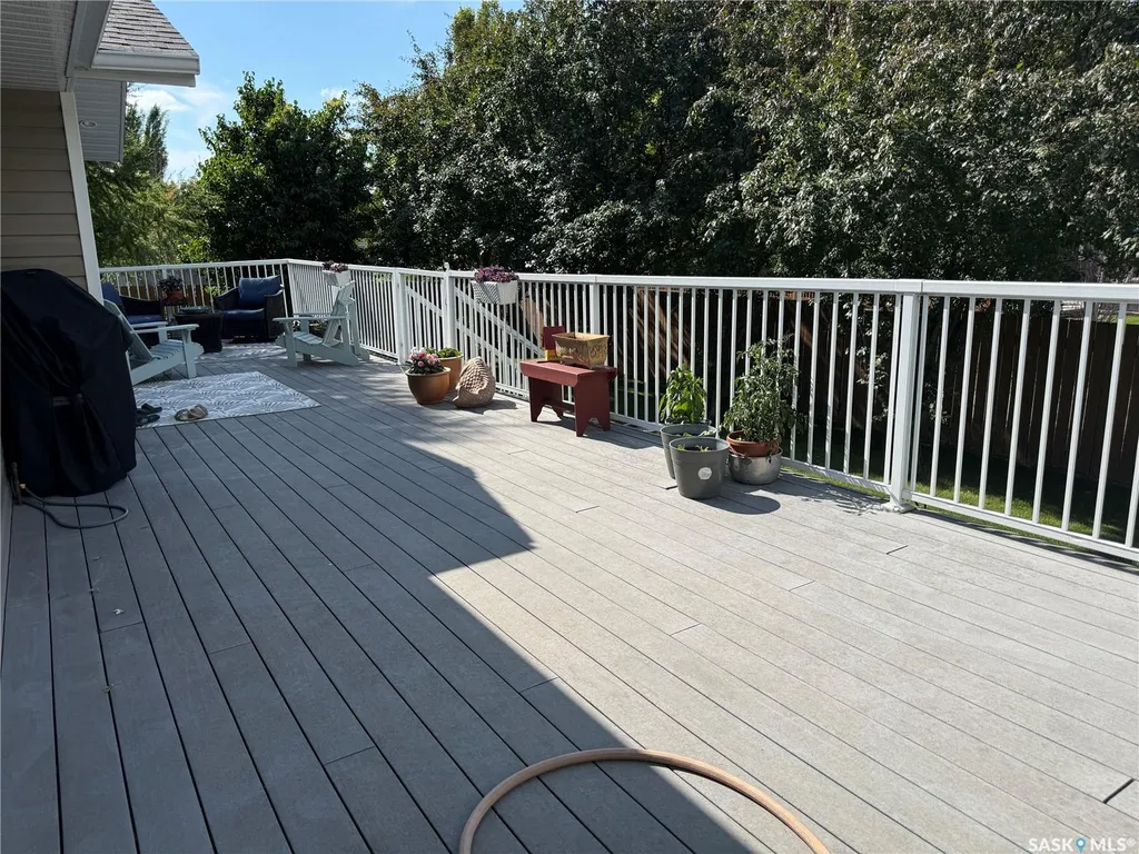 11 Reid Crescent Outlook SK S0L 2N0