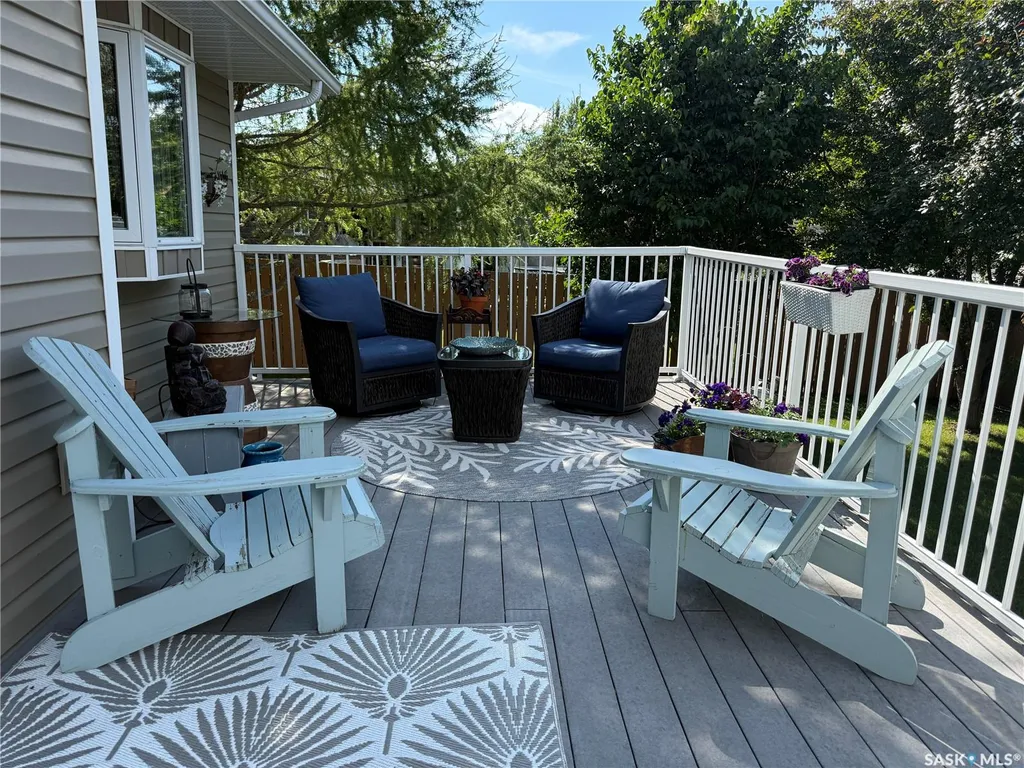 11 Reid Crescent Outlook SK S0L 2N0