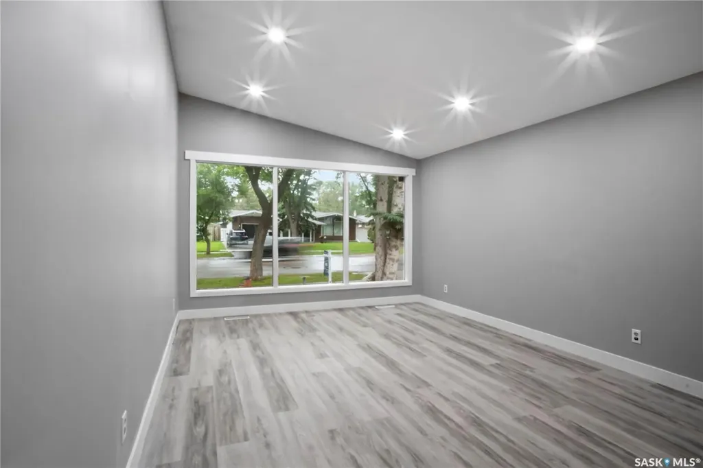 2905 Grant Road Regina SK S4S 5G3