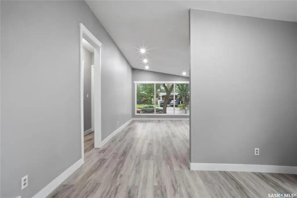 2905 Grant Road Regina SK S4S 5G3