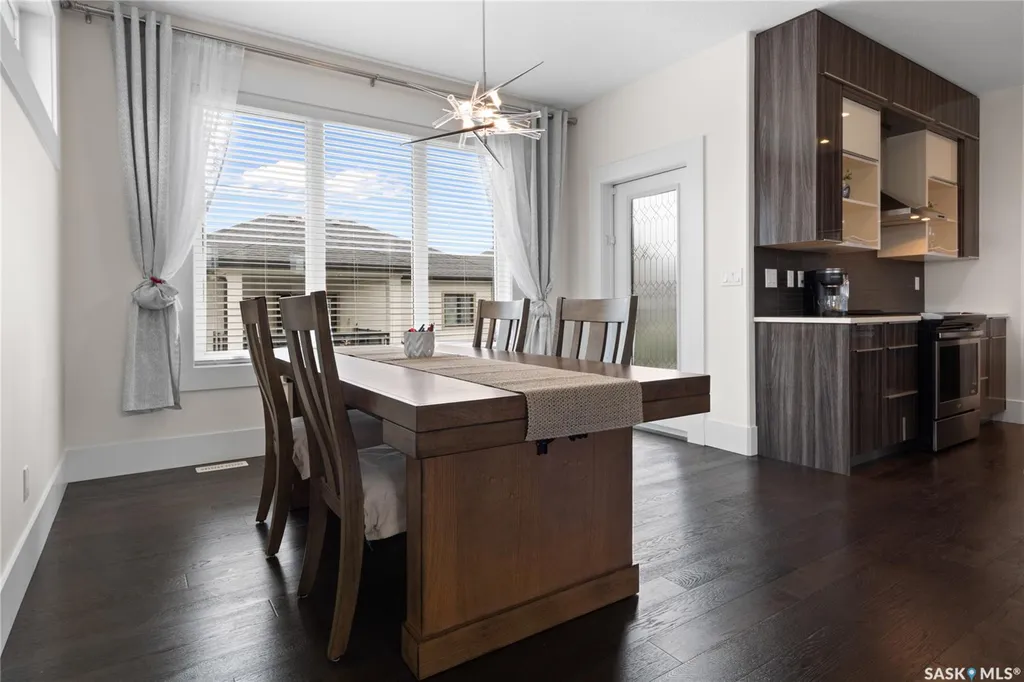 202 Glacial Shores Cove Saskatoon SK S7W 0R7