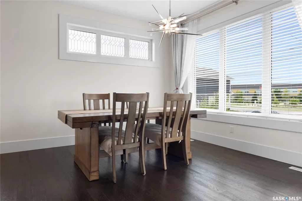 202 Glacial Shores Cove Saskatoon SK S7W 0R7