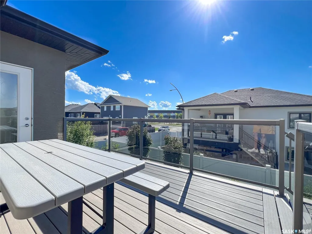 202 Glacial Shores Cove Saskatoon SK S7W 0R7