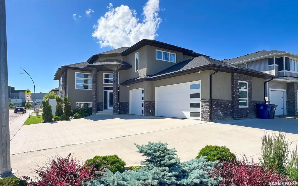 202 Glacial Shores Cove Saskatoon SK S7W 0R7