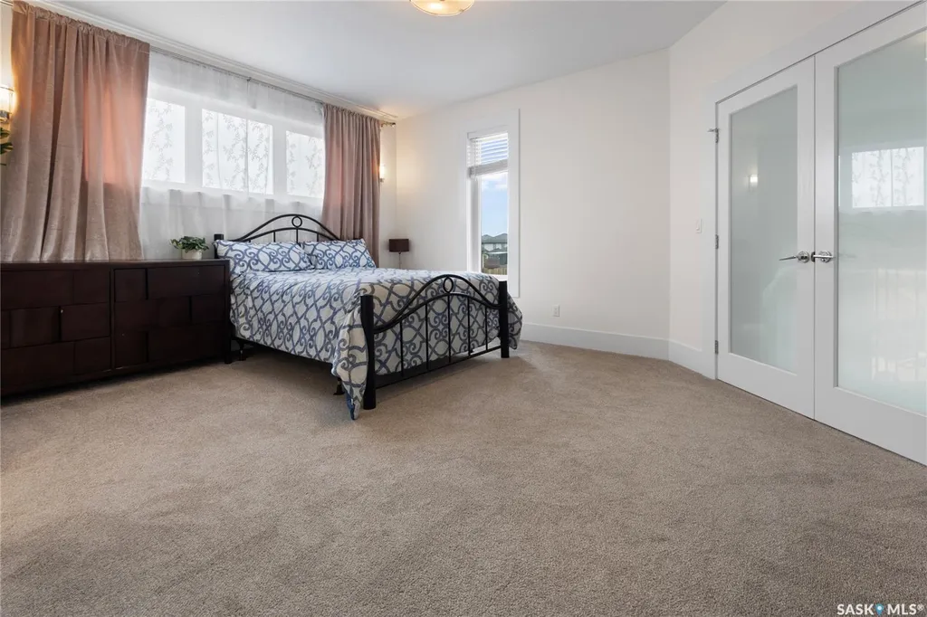202 Glacial Shores Cove Saskatoon SK S7W 0R7