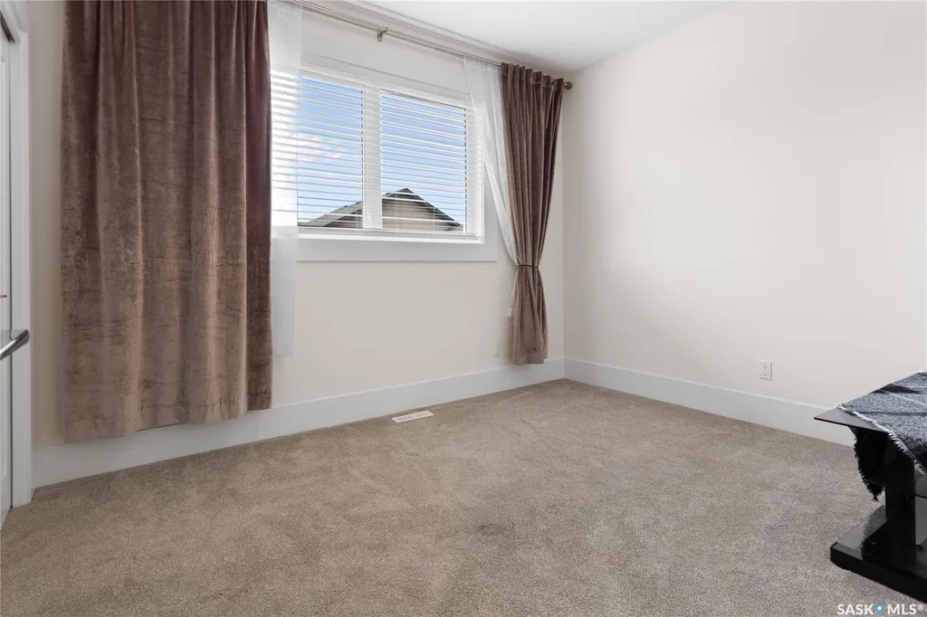 202 Glacial Shores Cove Saskatoon SK S7W 0R7