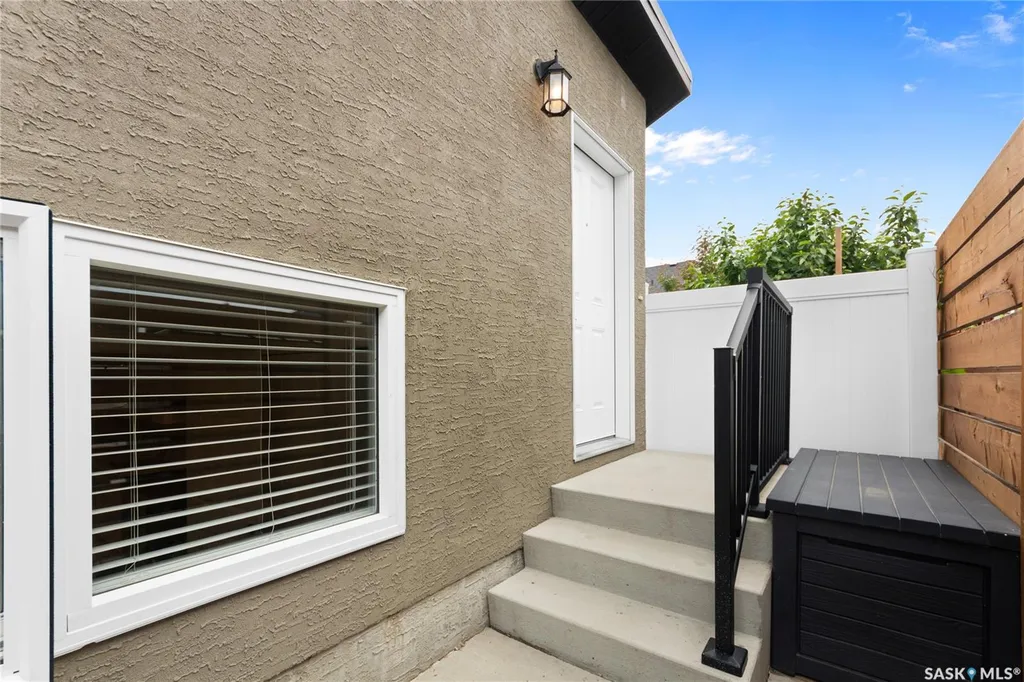 202 Glacial Shores Cove Saskatoon SK S7W 0R7