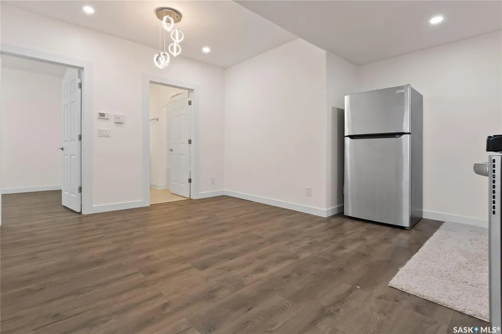 202 Glacial Shores Cove Saskatoon SK S7W 0R7