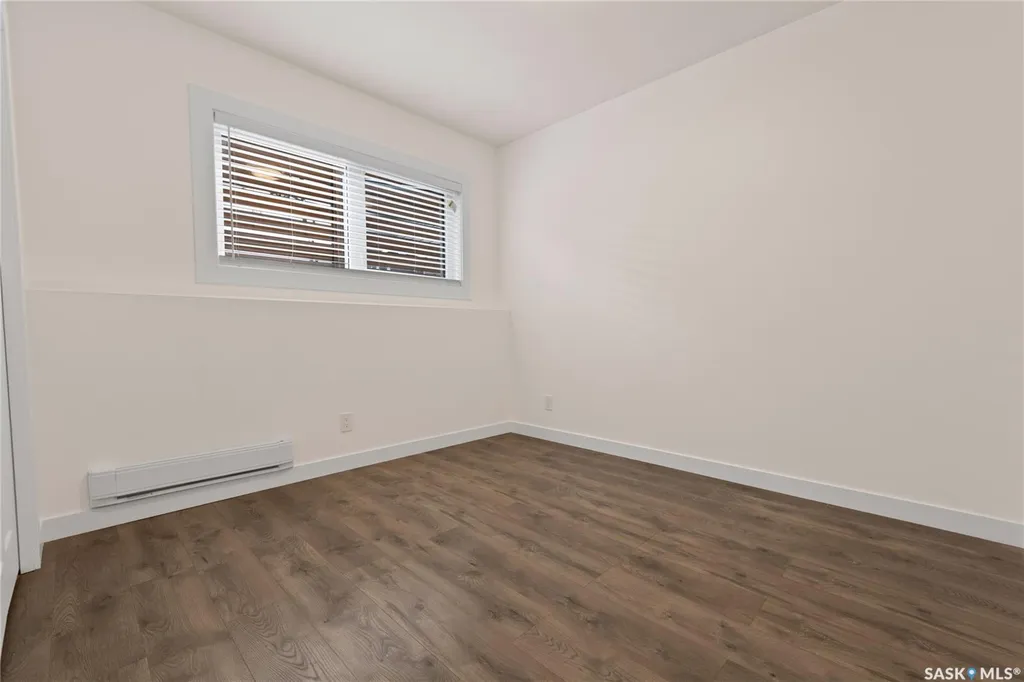 202 Glacial Shores Cove Saskatoon SK S7W 0R7