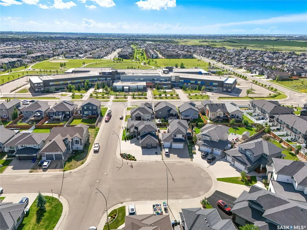 202 Glacial Shores Cove Saskatoon SK S7W 0R7