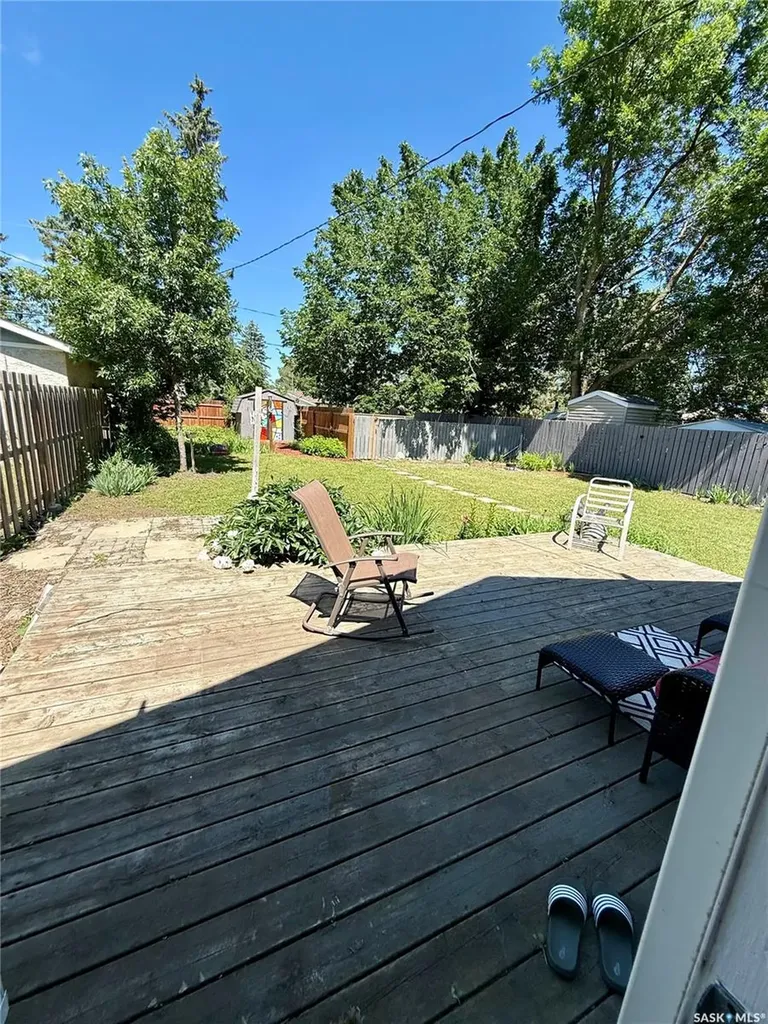 930 Vaughn Street Moose Jaw SK S6H 5N8