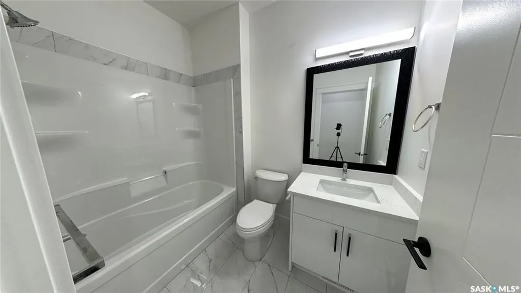 443 Yuel Crescent Saskatoon SK S7W 1N6