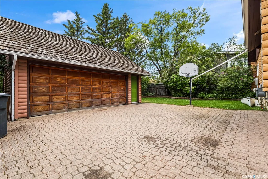 1312 Reed Bay Prince Albert SK S6V 6R4