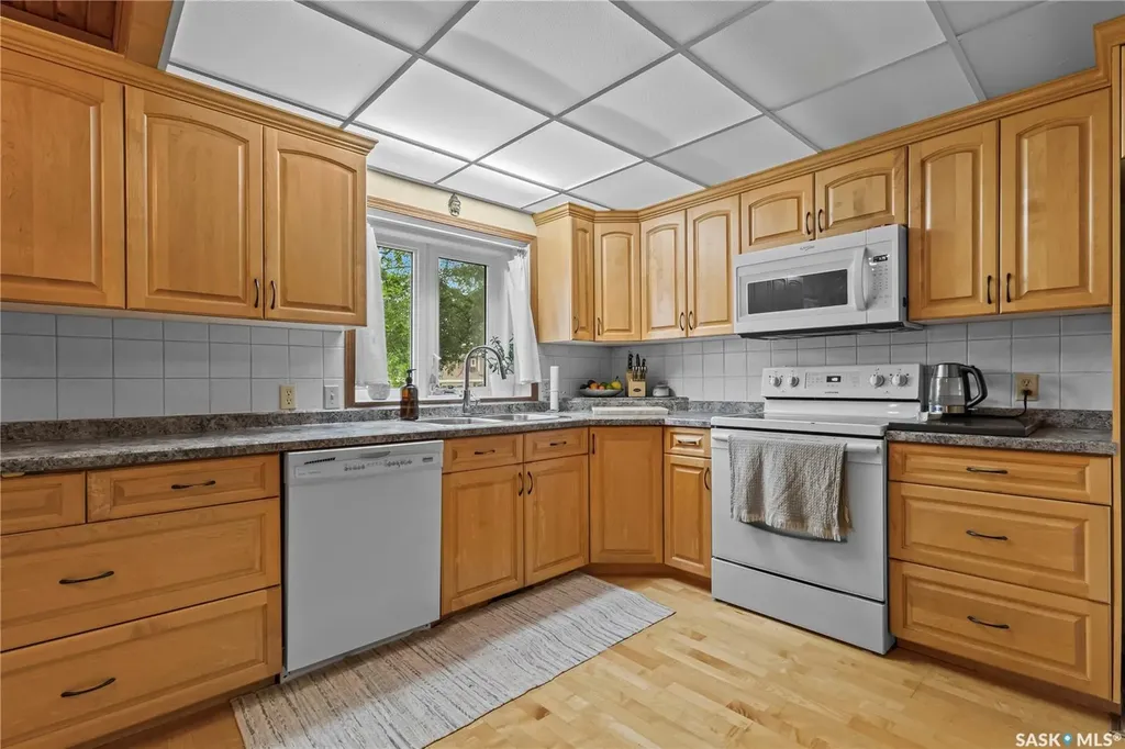 1312 Reed Bay Prince Albert SK S6V 6R4