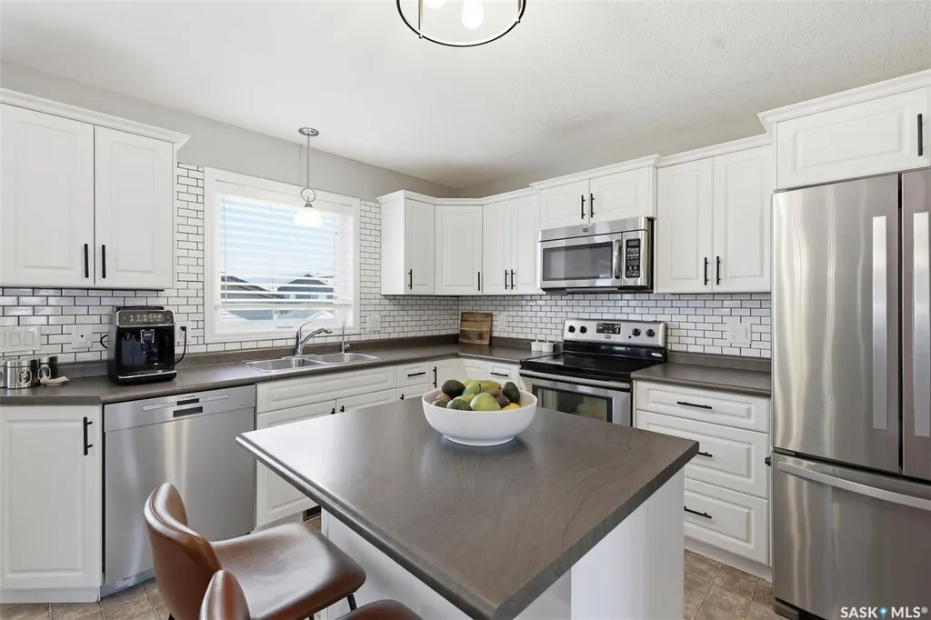 310 Martens Avenue Warman SK S0K 4S3
