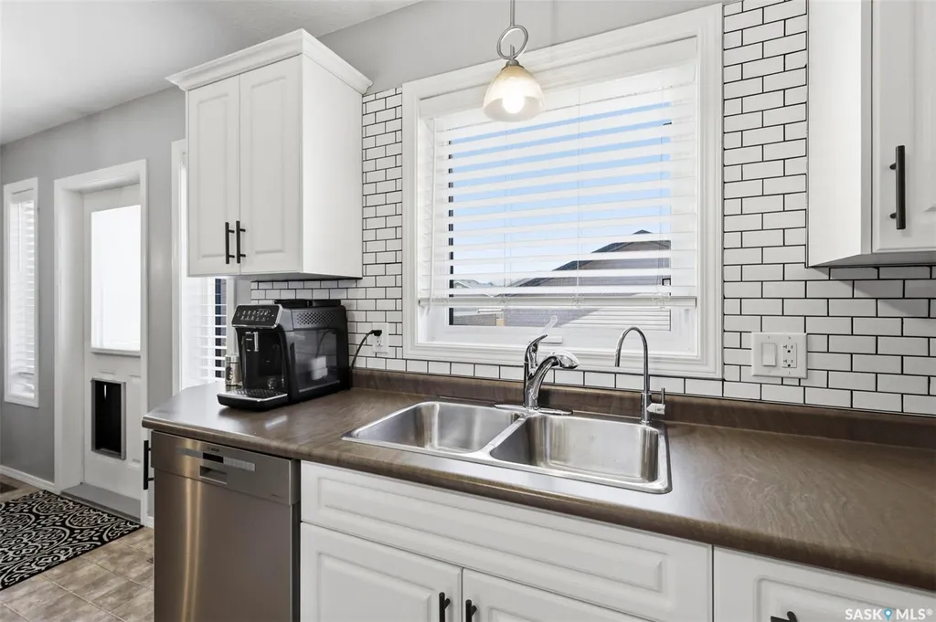 310 Martens Avenue Warman SK S0K 4S3