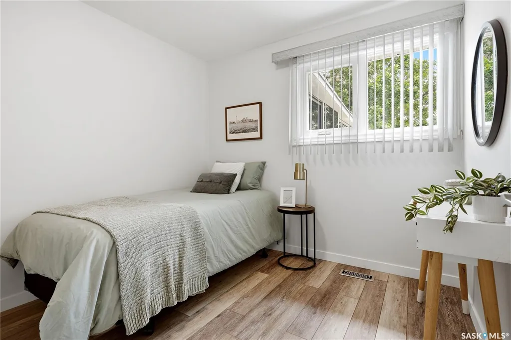 846 Gibson Street N Regina SK S4X 1S8