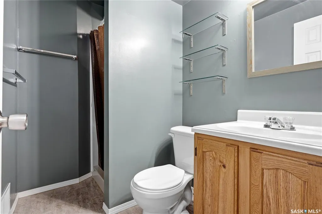 846 Gibson Street N Regina SK S4X 1S8