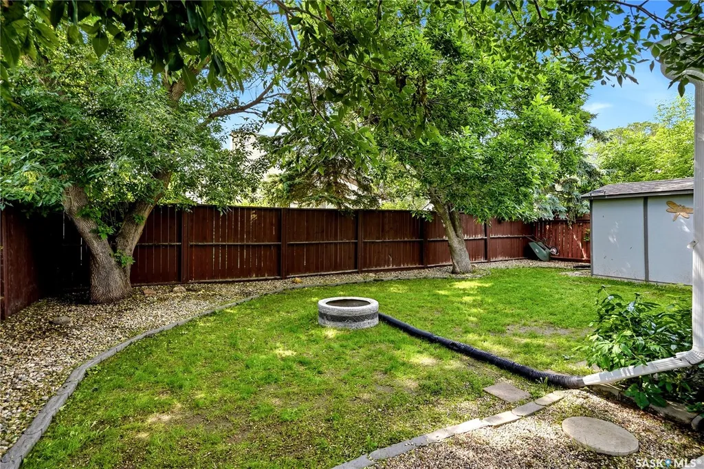 846 Gibson Street N Regina SK S4X 1S8