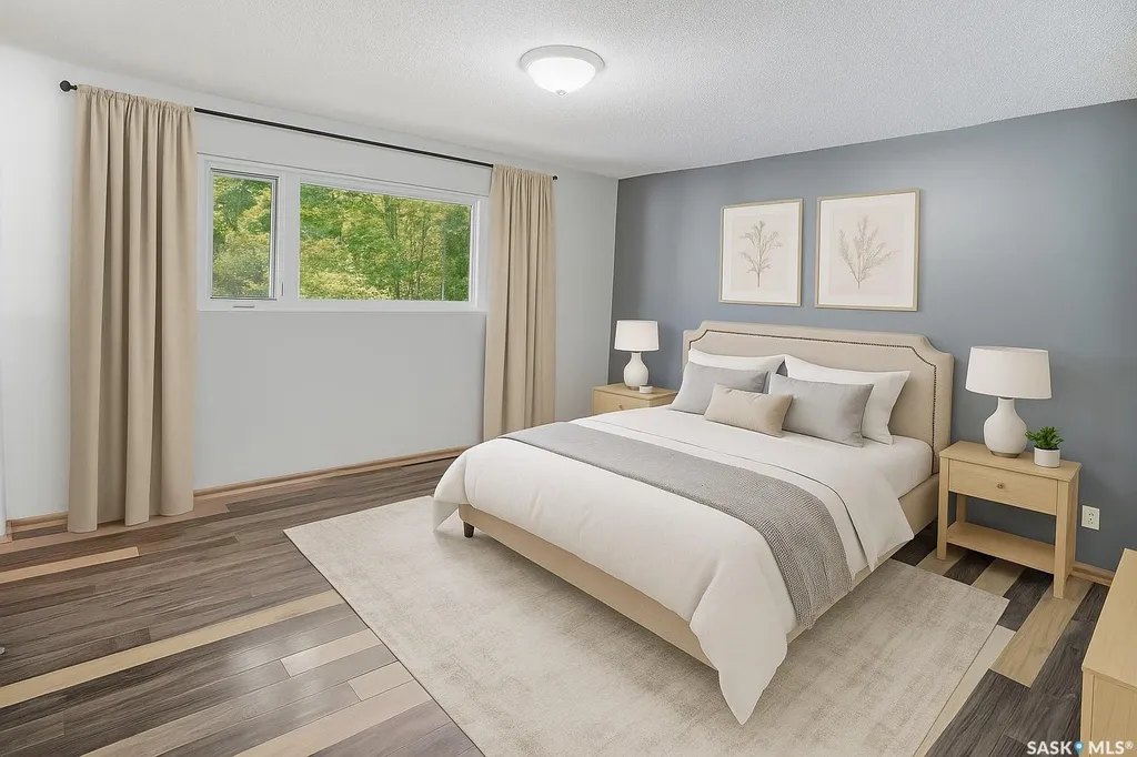 352 Carleton Drive Saskatoon SK S7H 4C1