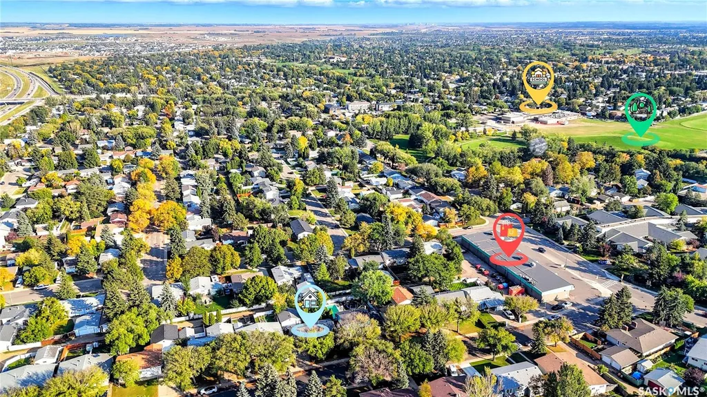 352 Carleton Drive Saskatoon SK S7H 4C1