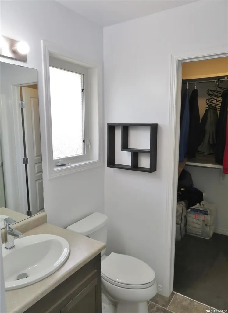 1214 Rempel Crescent Saskatoon SK S7T 0M2