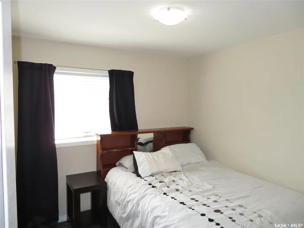 1214 Rempel Crescent Saskatoon SK S7T 0M2