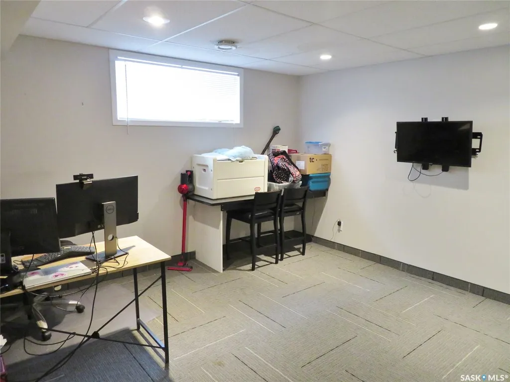 1214 Rempel Crescent Saskatoon SK S7T 0M2