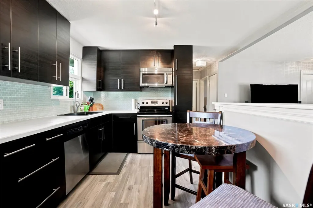 813 Horace Street Regina SK S4T 5K9