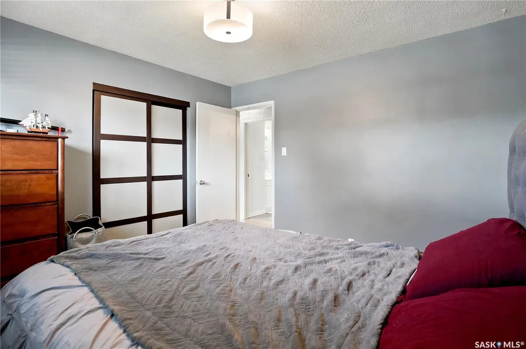 813 Horace Street Regina SK S4T 5K9