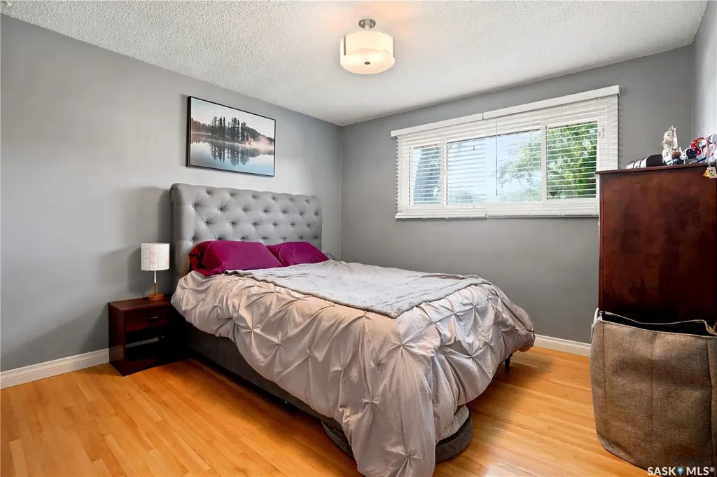 813 Horace Street Regina SK S4T 5K9