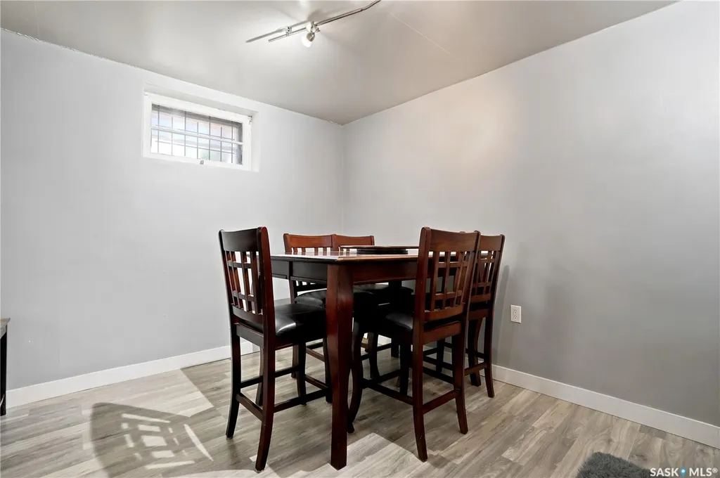 813 Horace Street Regina SK S4T 5K9